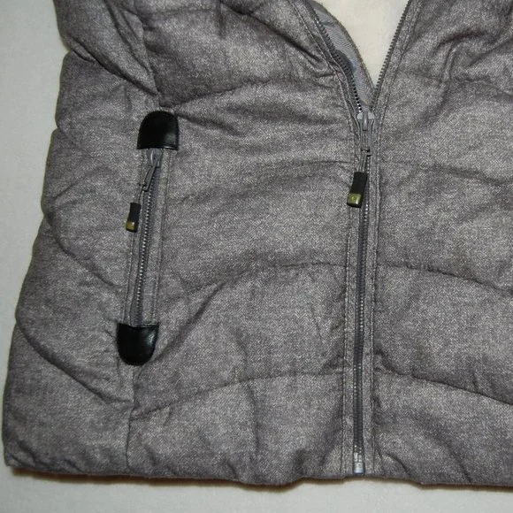 Green Tea Puffer Vest, Faux Fur Lined, Hooded, Zip Pockets, Gray, Size S - Picture 9 of 12